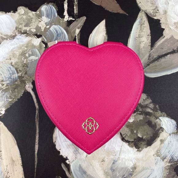 NWT Kendra Scott Heart Jewelry Case in Dark Pink. - Picture 8 of 12